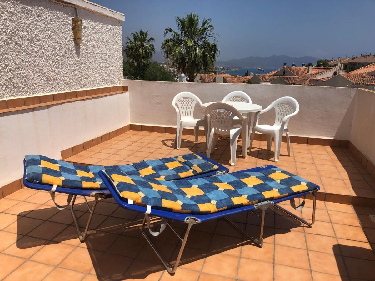 Puerto De Mazarron Large House With Roof Terrace & Sea Views-5 Guests Have 3 Bedrooms & 1 To 4 Guests Have 2 Bedrooms 外观 照片