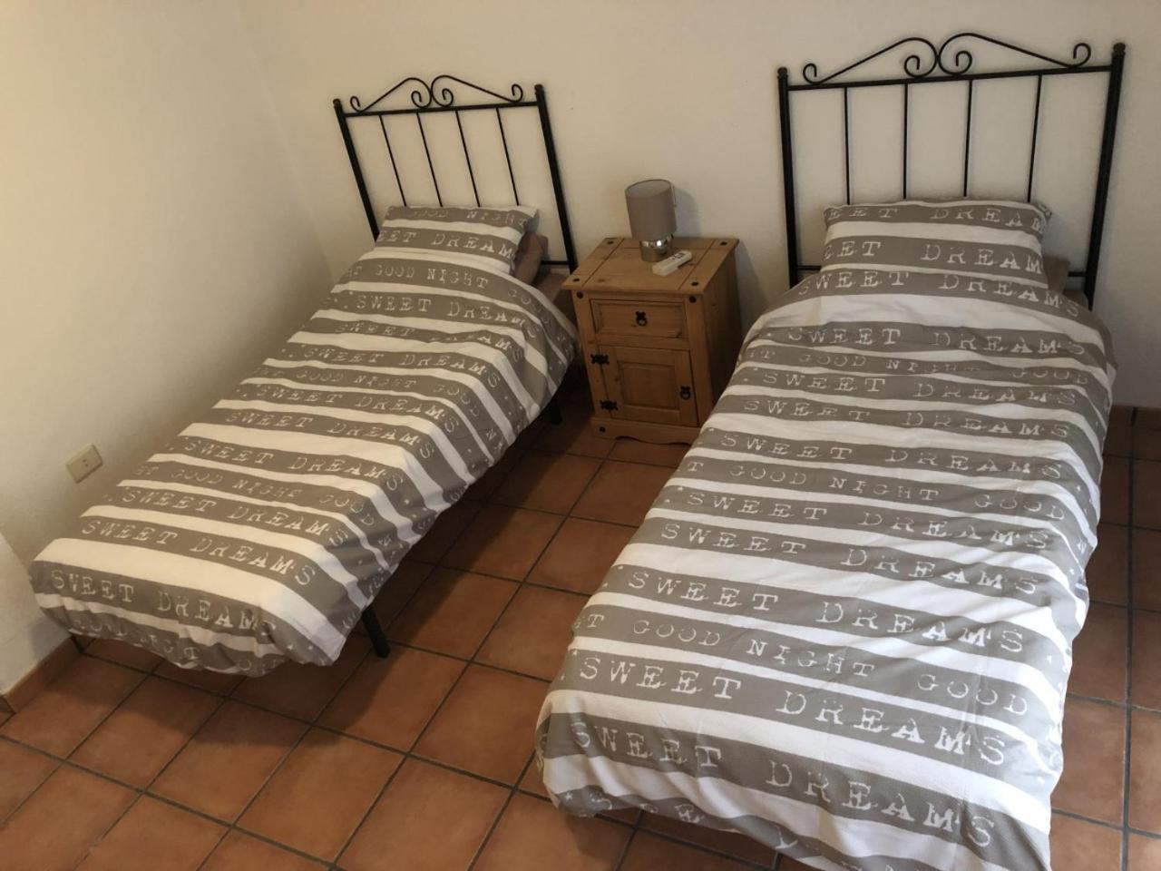 Puerto De Mazarron Large House With Roof Terrace & Sea Views-5 Guests Have 3 Bedrooms & 1 To 4 Guests Have 2 Bedrooms 外观 照片