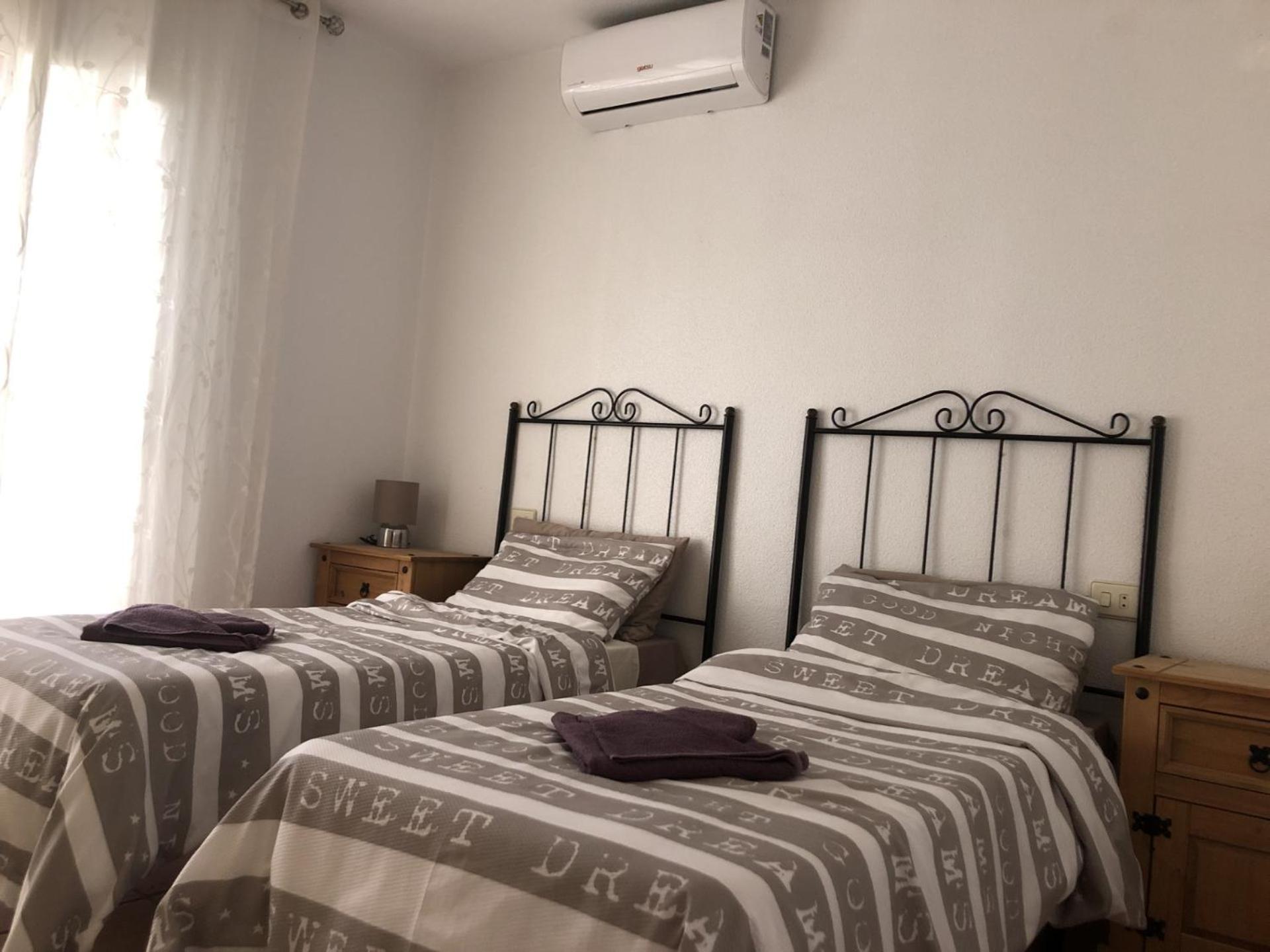 Puerto De Mazarron Large House With Roof Terrace & Sea Views-5 Guests Have 3 Bedrooms & 1 To 4 Guests Have 2 Bedrooms 外观 照片