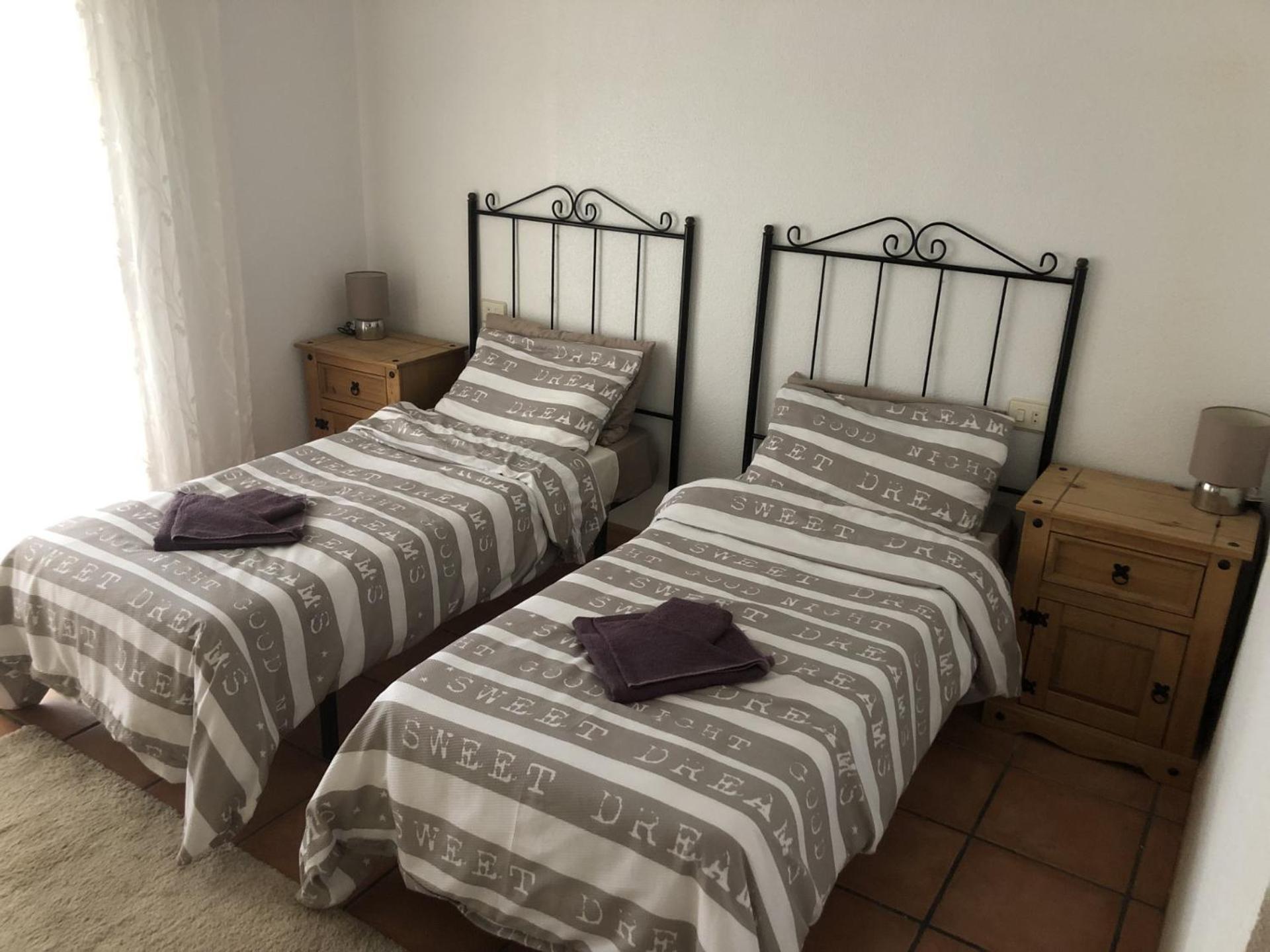 Puerto De Mazarron Large House With Roof Terrace & Sea Views-5 Guests Have 3 Bedrooms & 1 To 4 Guests Have 2 Bedrooms 外观 照片